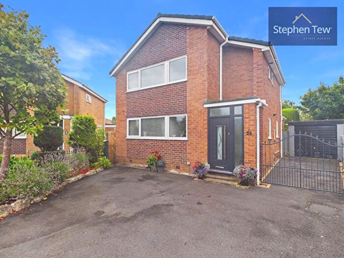 3 Bedroom Detached House For Sale In Moreton Drive, Staining, FY3