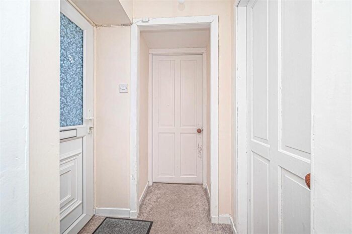 2 Bedroom Cottage To Rent In Smith Street, Kinross, KY13