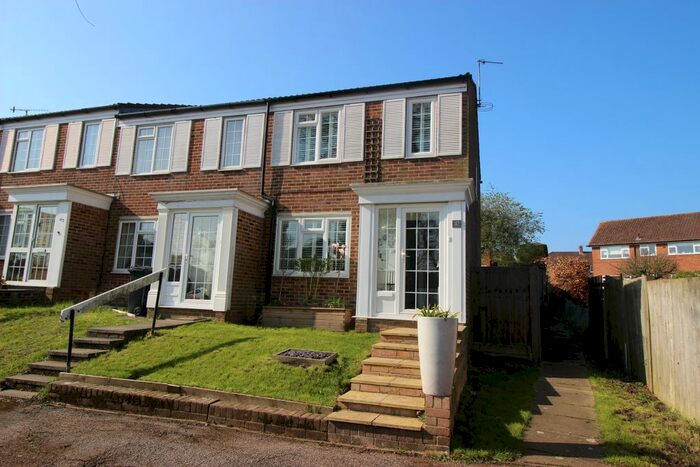 3 Bedroom Terraced House To Rent In Goodwood Road, Redhill, RH1