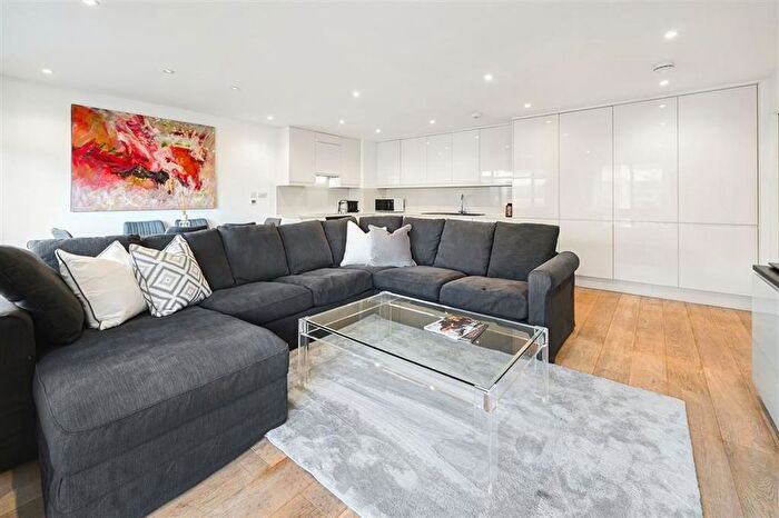 2 Bedroom Flat To Rent In Ovington Gardens, London, SW3