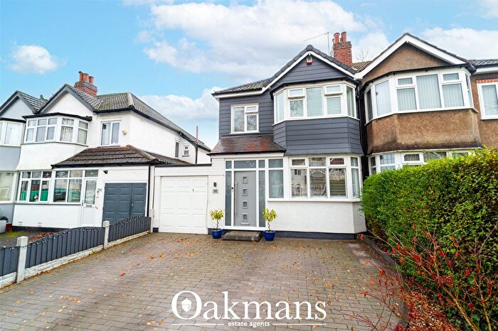 3 Bedroom Semi Detached House For Sale In Chelston Road, Birmingham, West Midlands, B31
