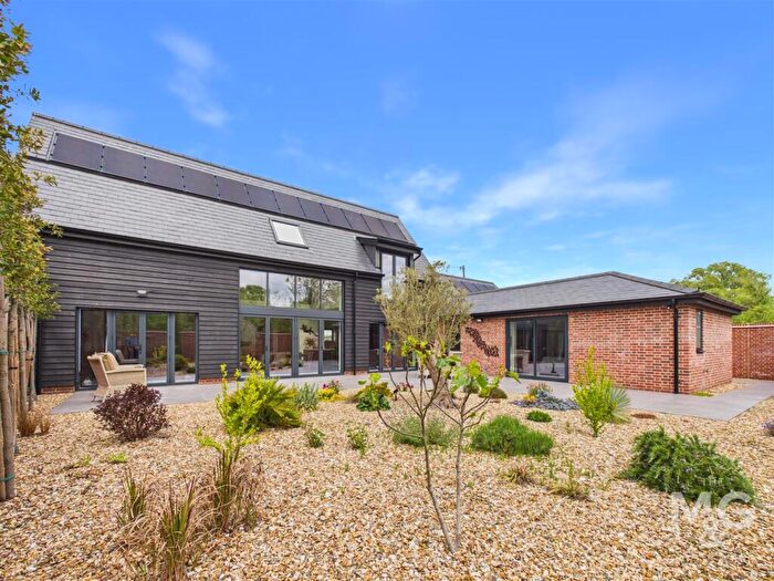 3 Bedroom Barn Conversion For Sale In Mill Road, Brockley, Bury St. Edmunds, IP29