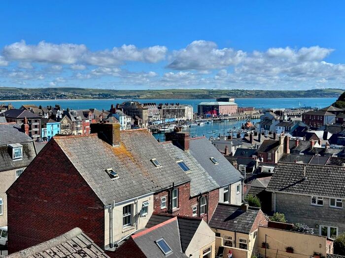 2 Bedroom Flat To Rent In Newberry Road, Weymouth, DT4