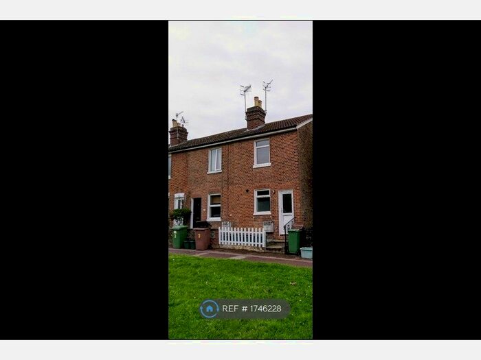 2 Bedroom End Of Terrace House To Rent In Common View, Tunbridge Wells, TN4