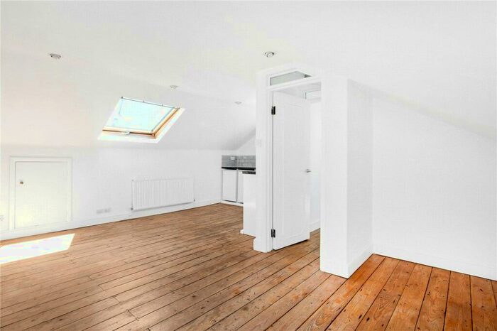 1 Bedroom Apartment To Rent In Lower Clapton Road, London, E5