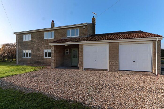 5 Bedroom Detached House To Rent In Hewish, Weston-Super-Mare, BS24