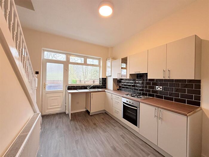 2 Bedroom Terraced House For Sale In Cheetham Hill Road, Dukinfield, SK16