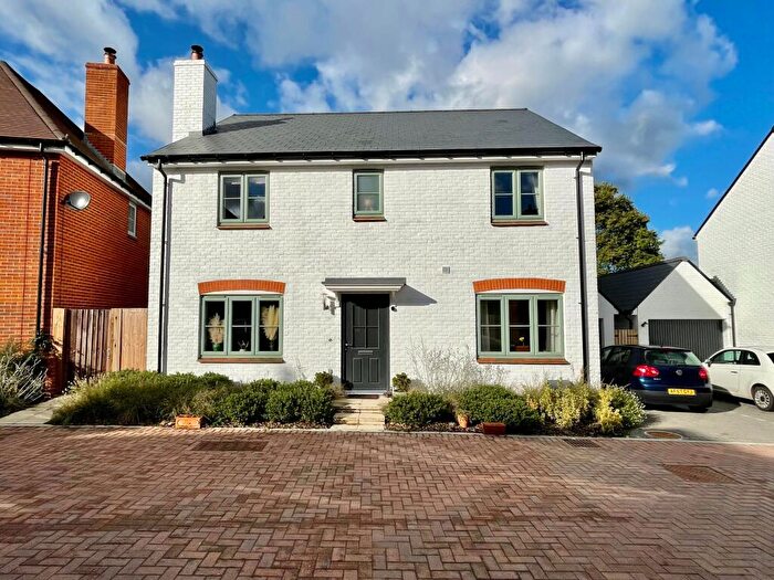 4 Bedroom Detached House To Rent In Wanborough Way, Ash Green, GU12