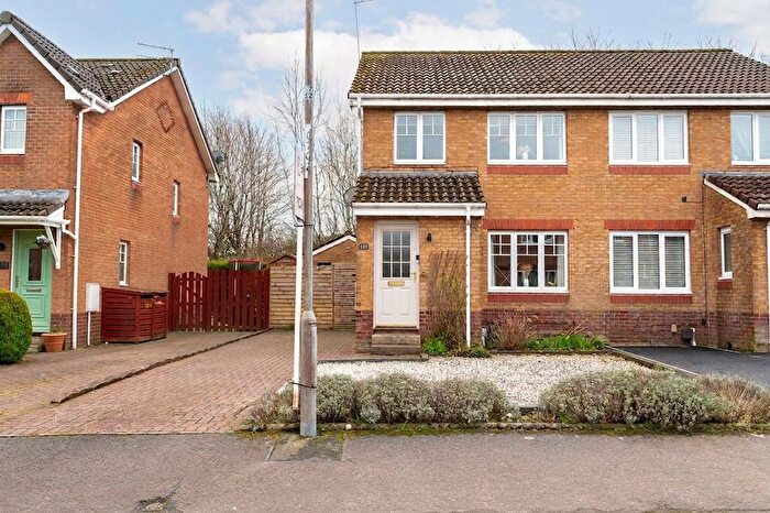 3 Bedroom Semi Detached House For Sale In Loaninghill Road, Uphall, EH52