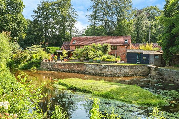 2 Bedroom Cottage For Sale In Mill Lane, Rockley, Retford, DN22