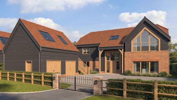 5 Bedroom Detached House For Sale In Basser Hill, Lower Halstow, Sittingbourne, ME9