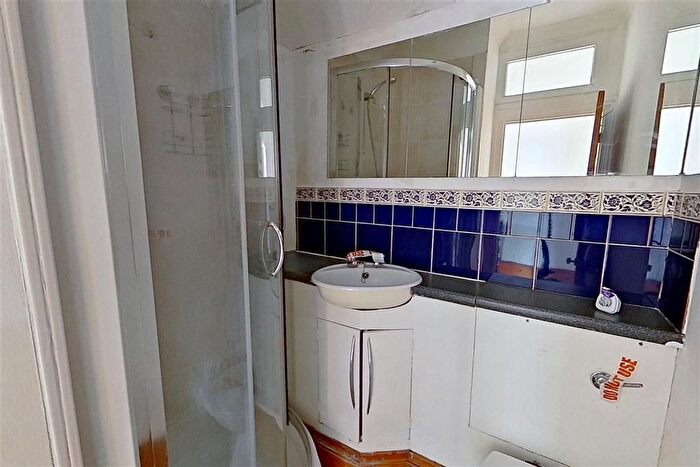 2 Bedroom Block Of Flats For Sale In High Ridge Road, Hemel Hempstead, HP3