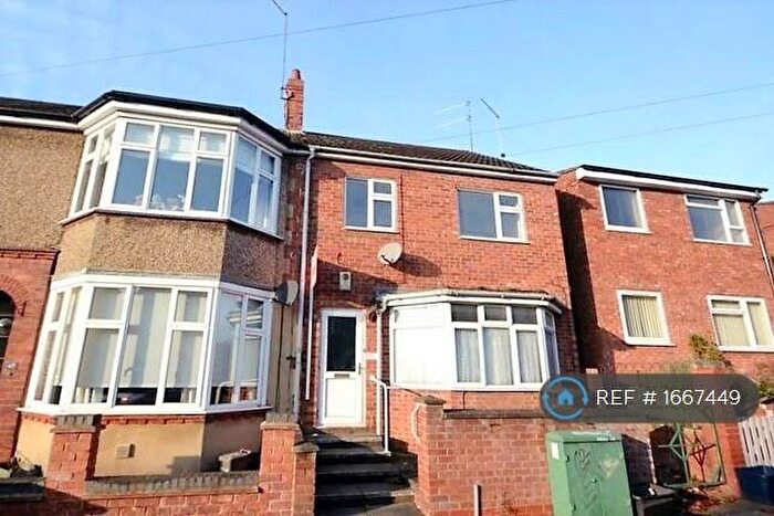 2 Bedroom Flat To Rent In Clarence Avenue, Northampton, NN2