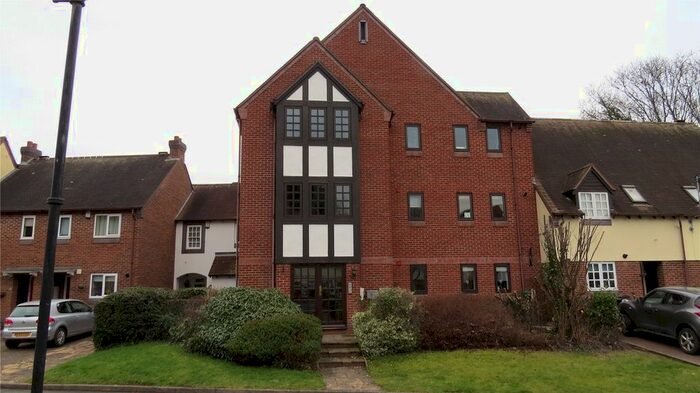 2 Bedroom Flat For Sale In Kings Loade, Bridgnorth, Shropshire, WV16