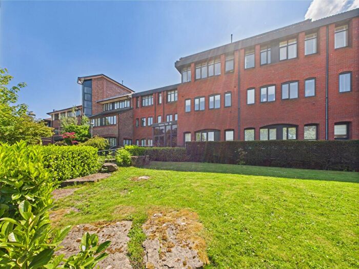 2 Bedroom Apartment For Sale In Holmes Park, North Street, Horsham, West Sussex, RH12