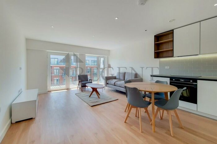 2 Bedroom Apartment To Rent In Finlay House, Beaufort Park, NW9