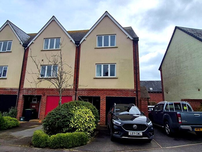3 Bedroom End Of Terrace House For Sale In Greenstone Road, Shaftesbury, Dorset, SP7