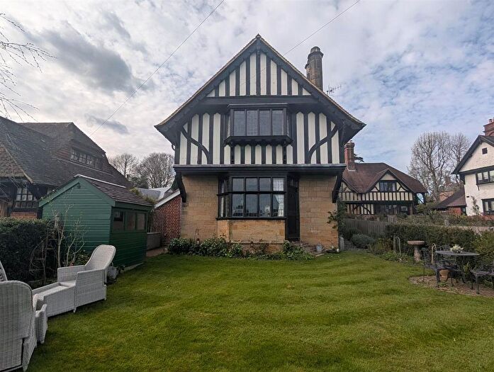 2 Bedroom End Terrace House For Sale In The Green, Leigh, Tonbridge, TN11