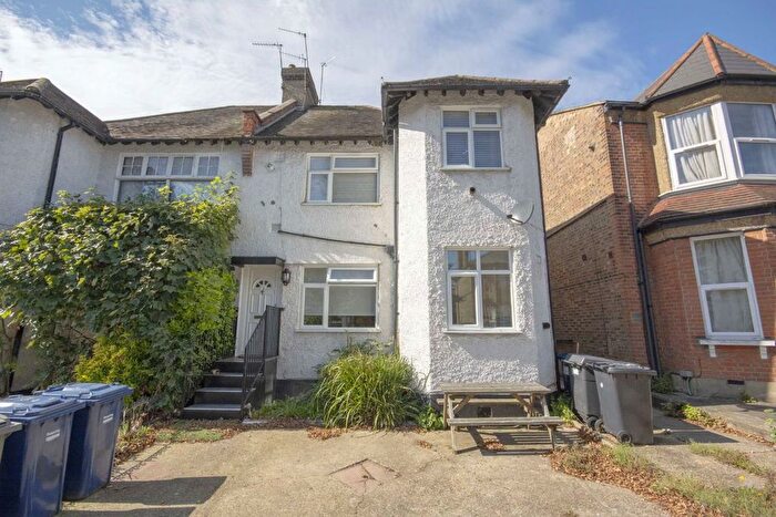 1 Bedroom Flat To Rent In Sunny Gardens Road, London, NW4