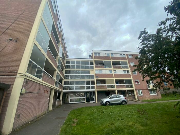 3 Bedroom Flat To Rent In Wimpson Lane, Southampton, Hampshire, SO16