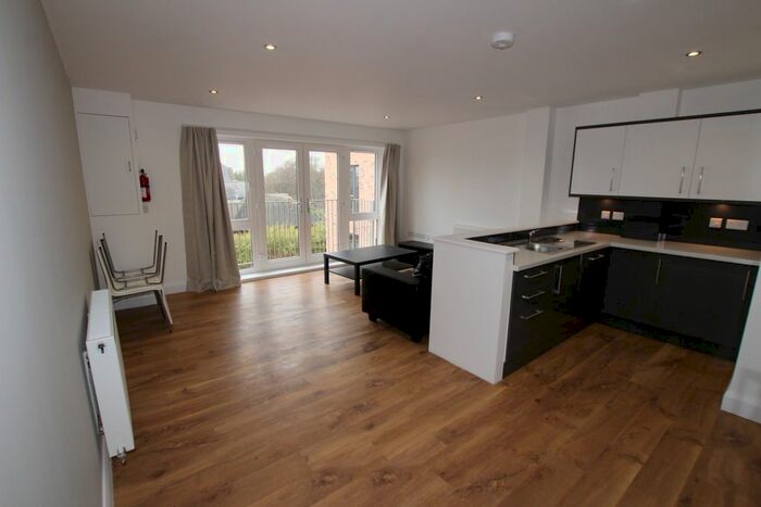 2 Bedroom Flat To Rent In Cranmer Street, Mapperley Park, Nottingham, NG3