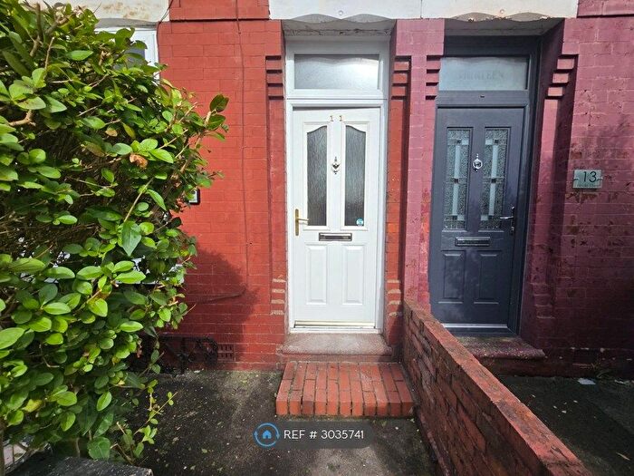 2 Bedroom Terraced House To Rent In Hinde St, Manchester, M40
