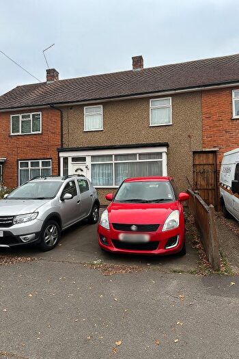 2 Bedroom Terraced House For Sale In Gooshays Drive, Romford, RM3