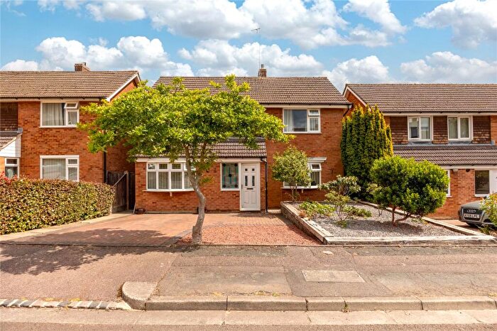 3 Bedroom Detached House For Sale In Abbey Close, Ampthill, Bedfordshire, MK45