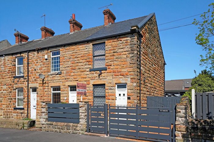3 Bedroom End Terrace House For Sale In Halesworth Road, Sheffield, S13