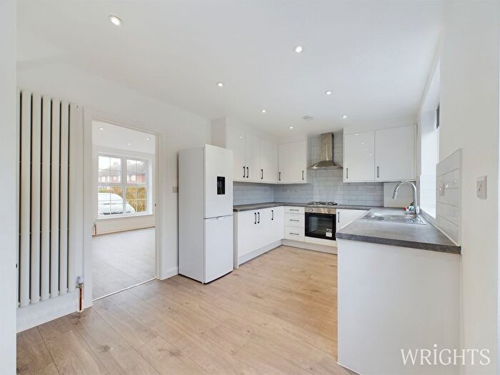 3 Bedroom Terraced House To Rent In Holwell Road, Welwyn Garden City, AL7