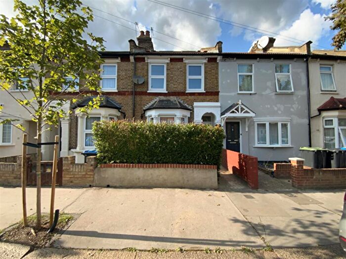 4 Bedroom Terraced House To Rent In Sandown Road, London, SE25