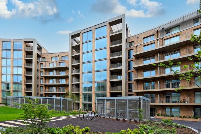3 Bedroom Flat To Rent In Alwyne Court, Garnet Place, West Drayton, UB7