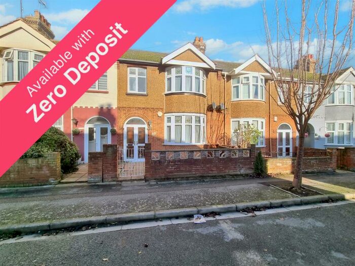 3 Bedroom House To Rent In Alexandra Avenue, Gillingham, ME7