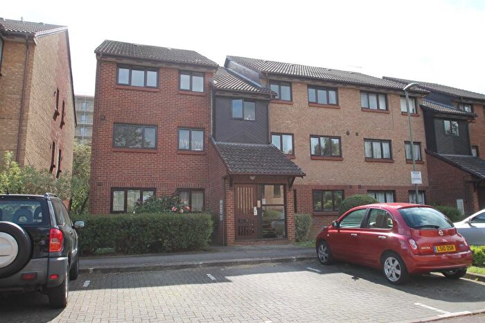 2 Bedroom Flat To Rent In Curie Gardens, Pasteur Close, London, Greater London, NW9
