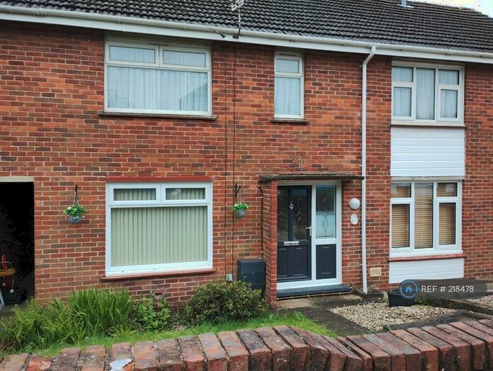 2 Bedroom Terraced House To Rent In Beech Road, Carmarthen, SA31