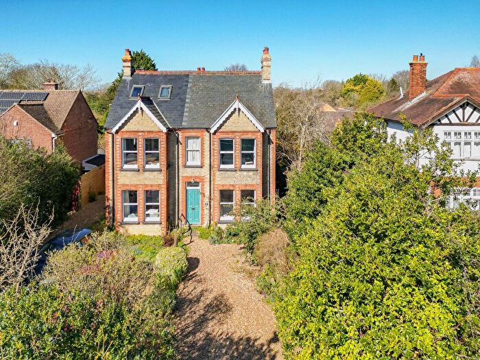 4 Bedroom Semi Detached House For Sale In Hinton Way, Great Shelford, CB22