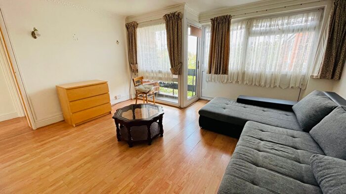 2 Bedroom Flat To Rent In Bridgewater Road, Wembley, HA0