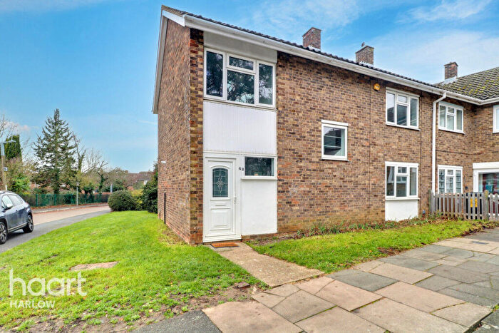4 Bedroom End Of Terrace House For Sale In Little Grove Field, Harlow, CM19