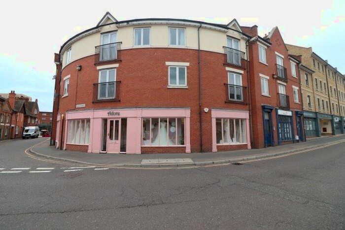 1 Bedroom Flat To Rent In Railway Street, Chelmsford, CM1