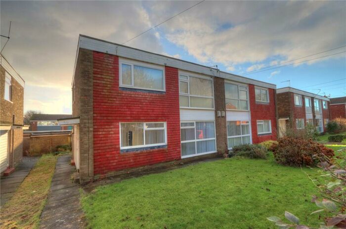 2 Bedroom Flat To Rent In Denham Walk, Newcastle Upon Tyne, Tyne And Wear, NE5