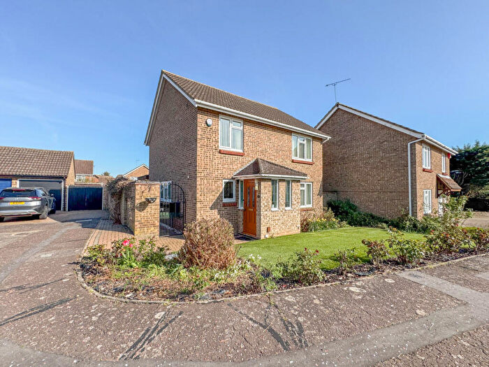 4 Bedroom Detached House For Sale In Derbydale, Ashingdon, SS4