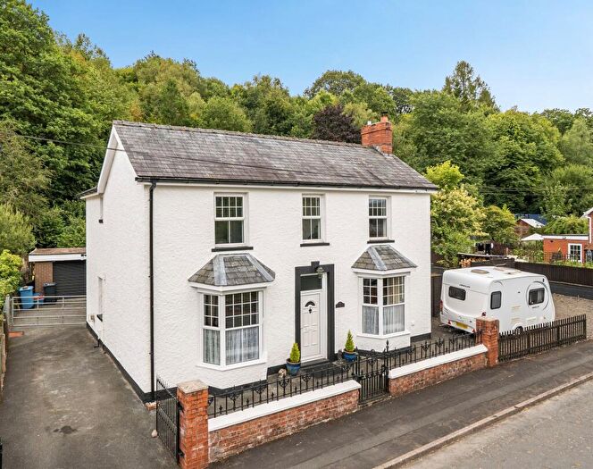 3 Bedroom Detached House For Sale In Llangammarch Wells, LD4