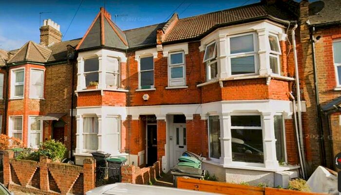 5 Bedroom Maisonette To Rent In Terrnot Road, London, N15