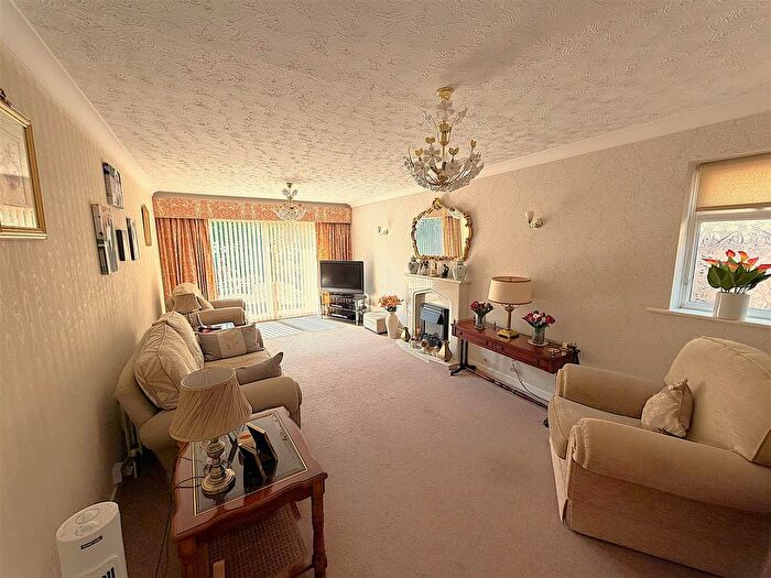 Property To Rent In Catherine Gardens, West End, Southampton, SO30