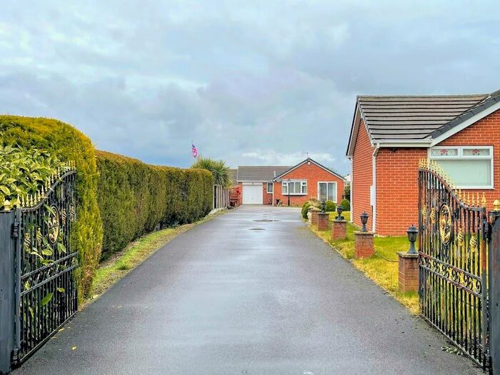 3 Bedroom Detached Bungalow To Rent In Cottage Court, Horbury Road, Barnsley, South Yorkshire, S72