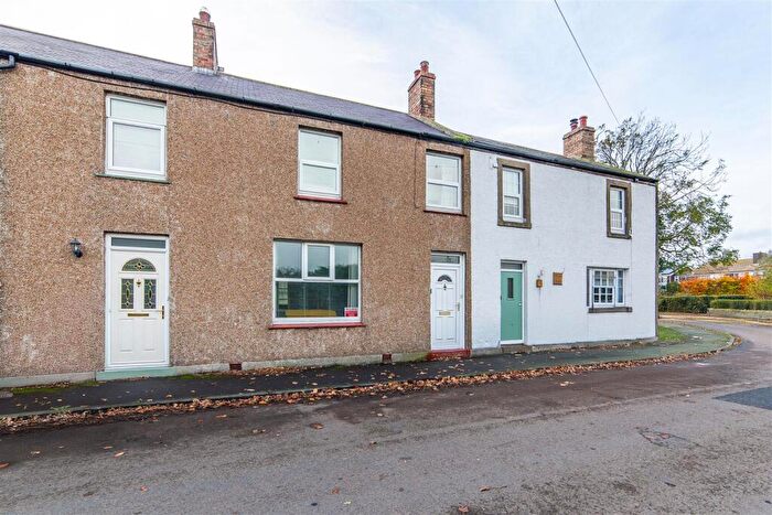 3 Bedroom Terraced House For Sale In North Lane, Seahouses, NE68