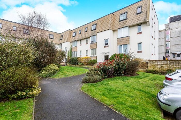 2 Bedroom Apartment To Rent In Dartmouth Mews, Southsea, PO5