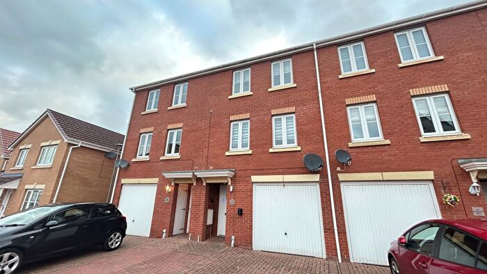 4 Bedroom Property For Sale In Auchenkist Place, Kilwinning, KA13