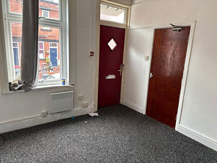 1 Bedroom Flat To Rent In Stratford Avenue, Holbeck, Leeds, LS11