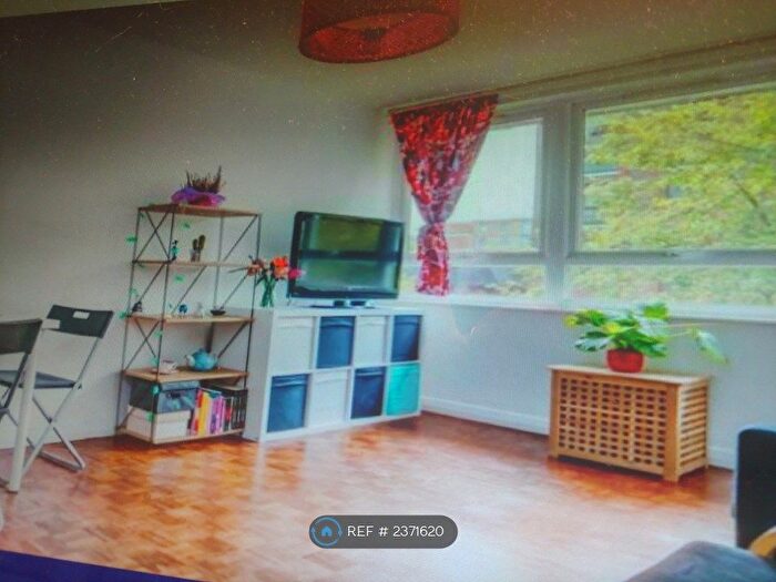 1 Bedroom Flat To Rent In Altyre Road, Croydon, CR0